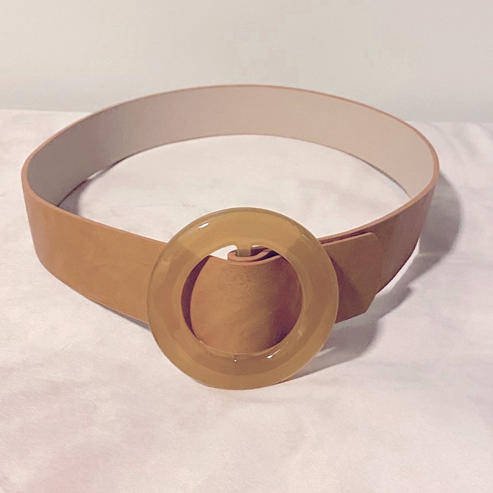 Camel color Vegan adjustable belt w/round lucite beige buckle, no buckle holes